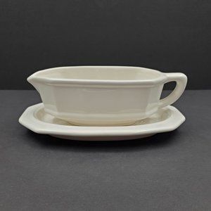 Pfaltzgraff Heritage White Gravy Boat with Underplate Paneled Sauce Server